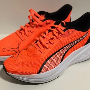 Puma Darter Pro Bright Orange Running Shoes (Size 7mens/8.5womens